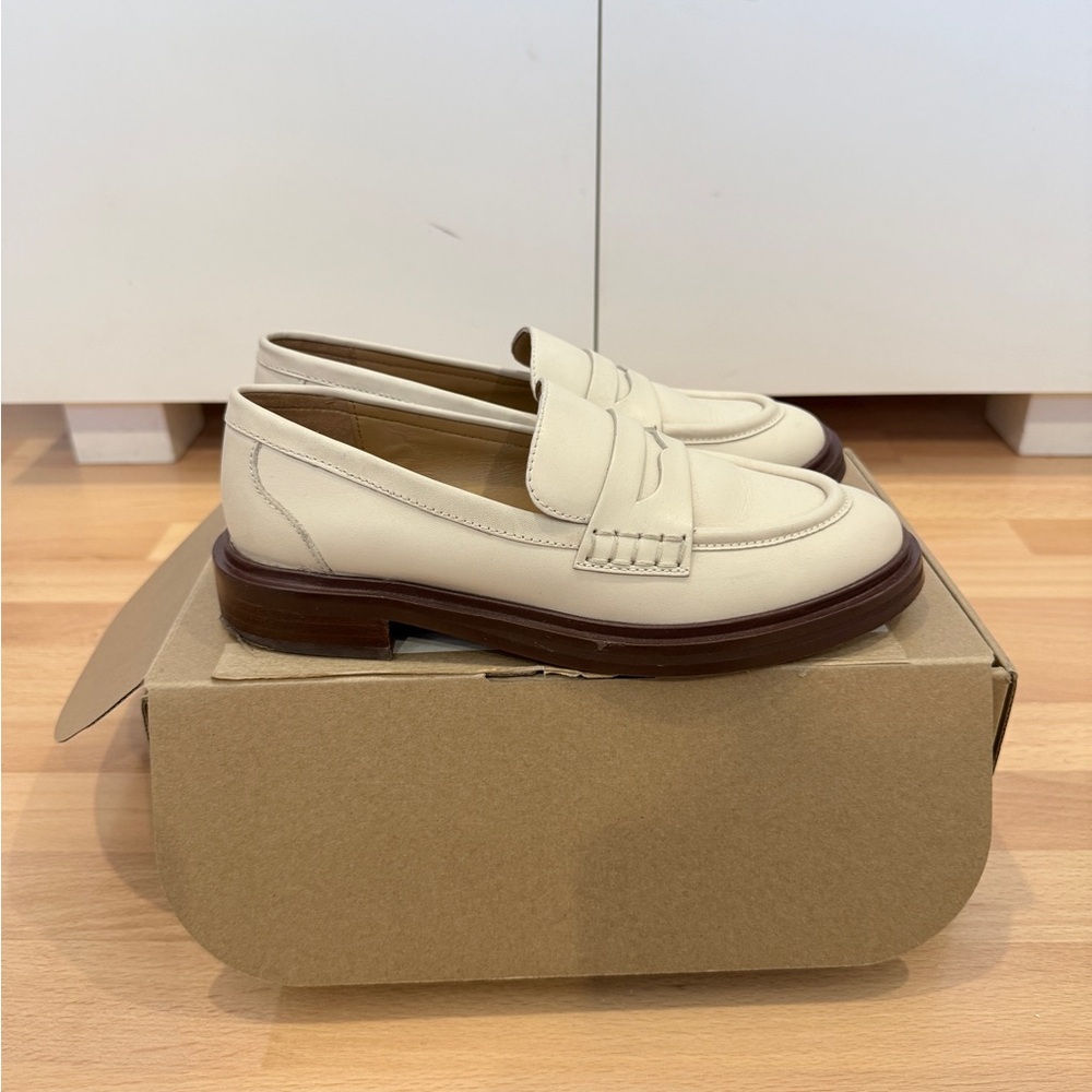 Madewell Ivory Loafers with Brown Sole - Picture 3 of 5